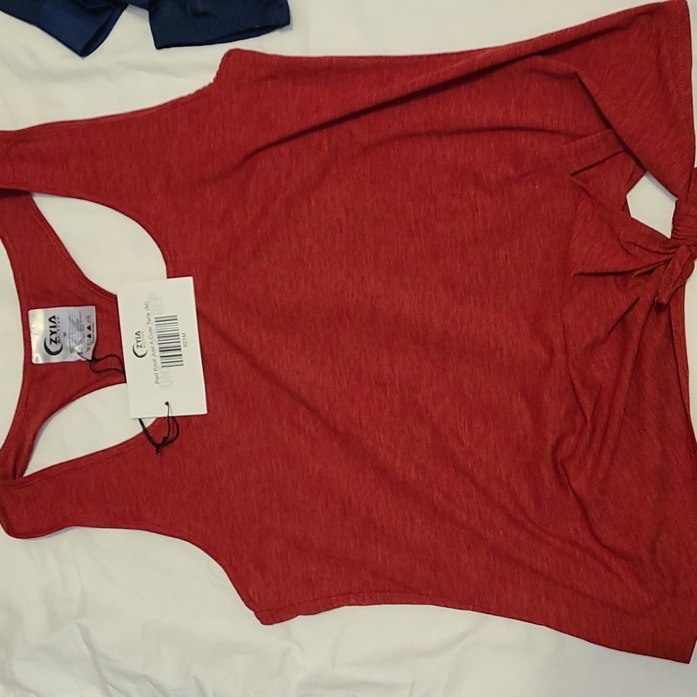 Zyia knot just a cute tank burgundy medium